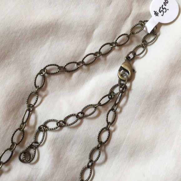 Lucite floral necklace - Picture 4 of 5